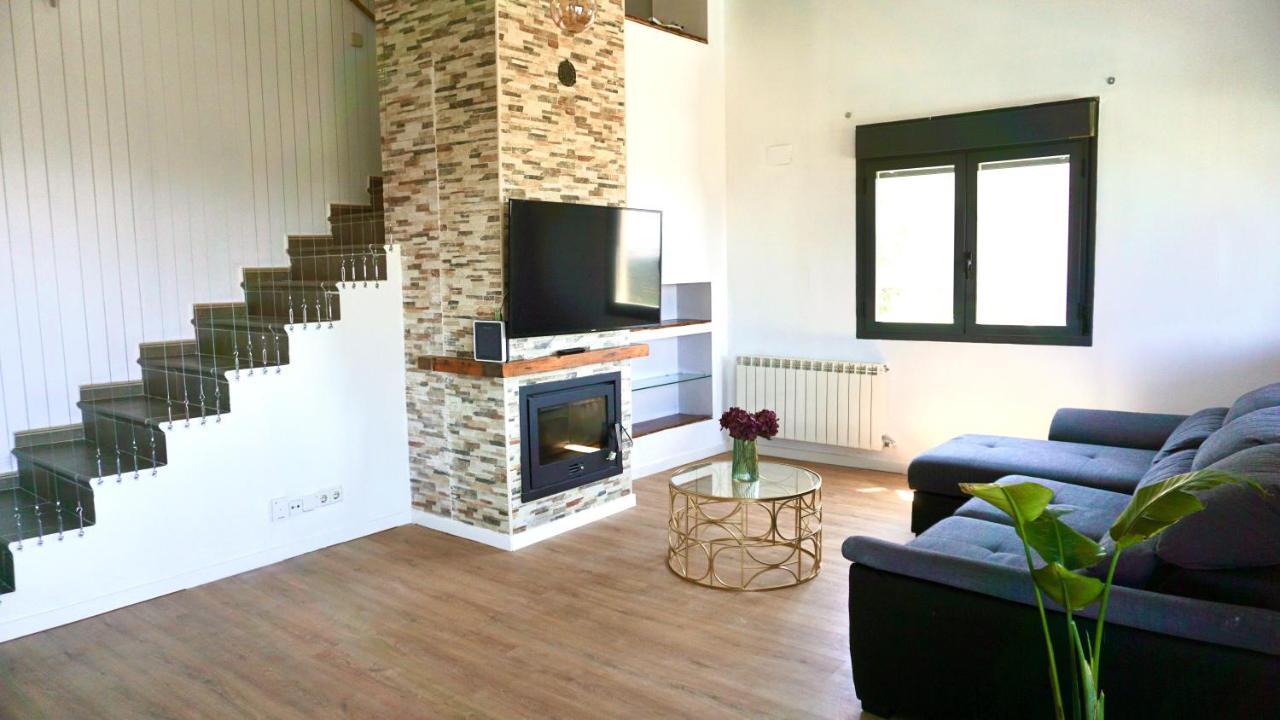 Villa Los Angeles El Espinar Bagian luar foto